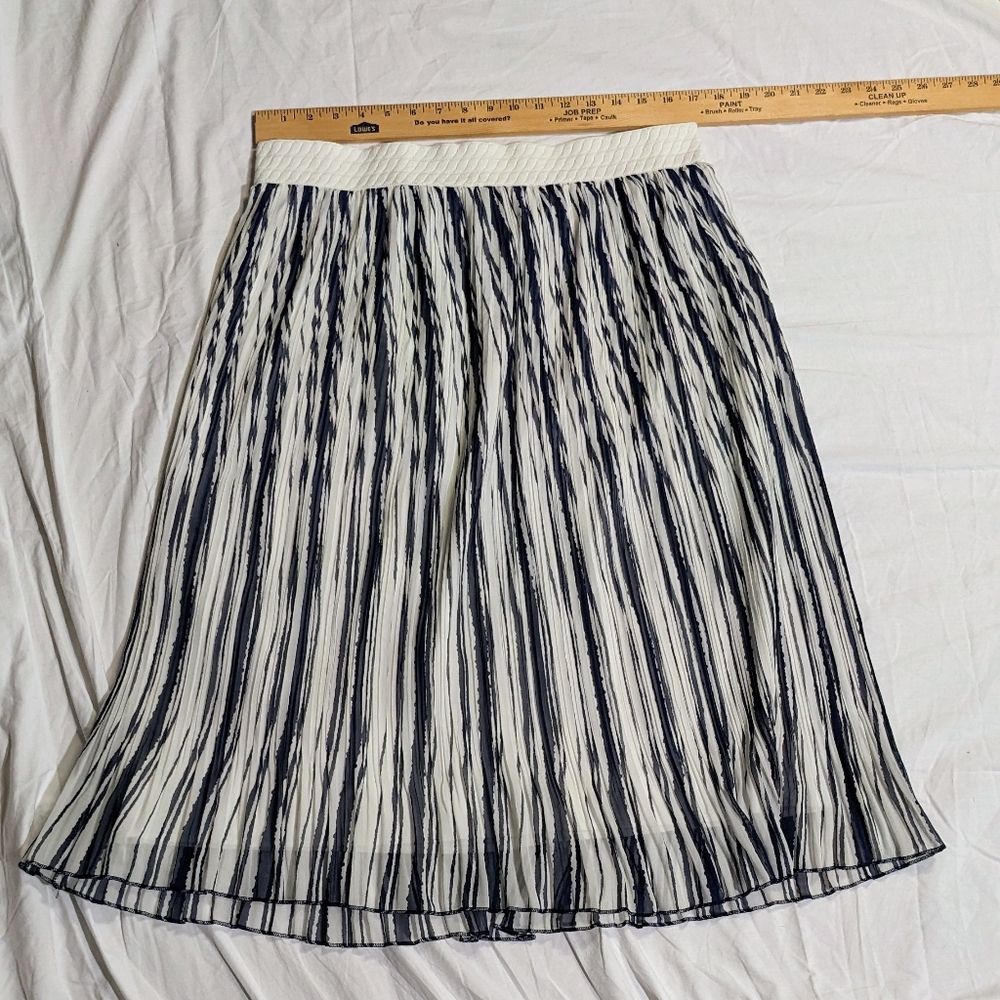 Women's Metro Wear Skirt | Sheer Blue & Creamy White Gathered‎ Stripes | Sz 1X - Picture 5 of 8